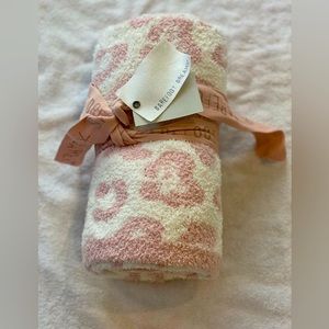NWT! Nordstrom/ Barefoot Dreams baby blanket